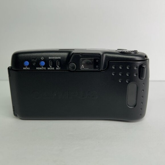 Olympus SuperZoom 3000 DLX Film Camera with 38-110mm Zoom Lens - Picture 4 of 9